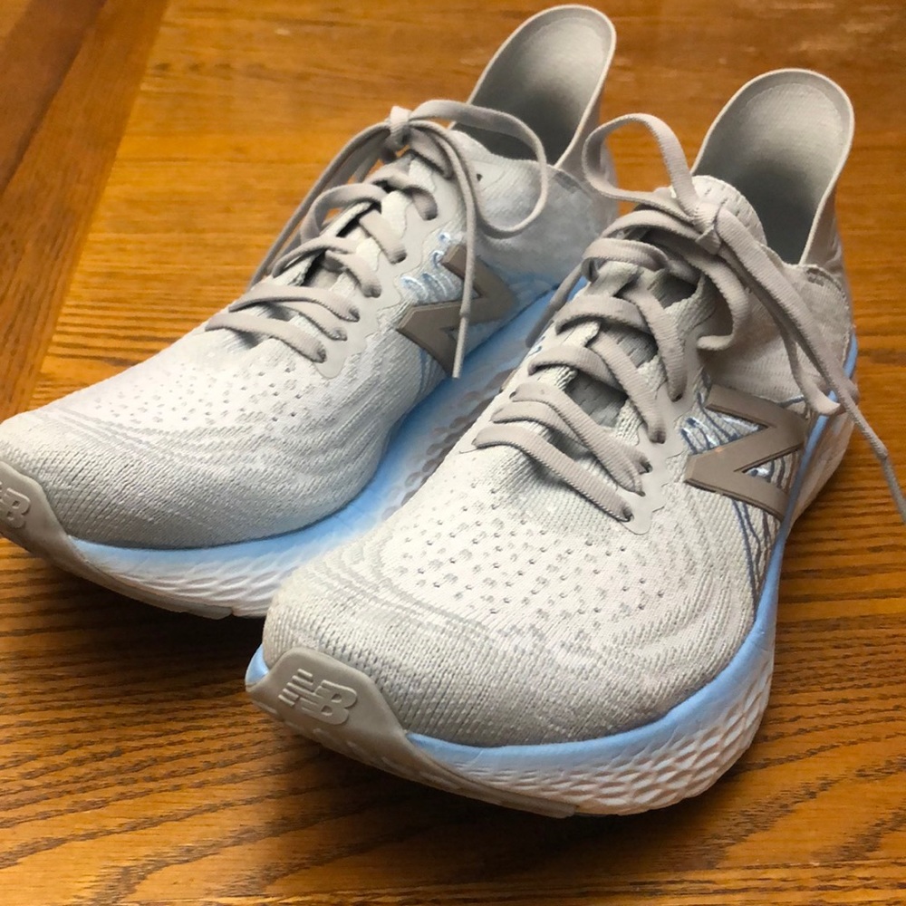 New Balance 1080 size 11 women’s tennis shoes